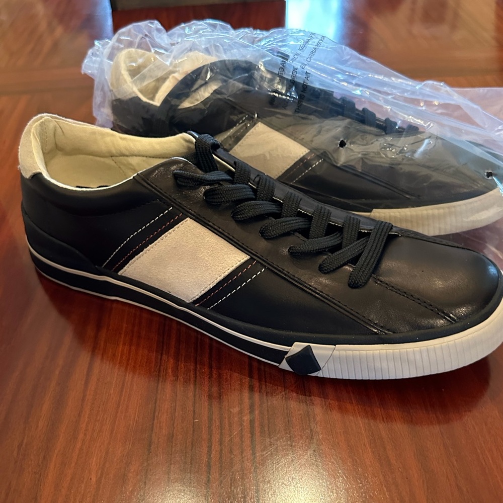 STEVE MADDEN New Never Worn Men’s Size 11 Shoes